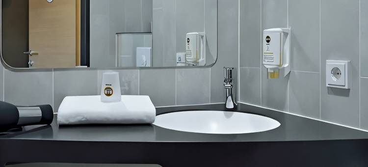 B&B酒店 波鸿火车总站南(B&B HOTEL Bochum Hbf-Süd)图片