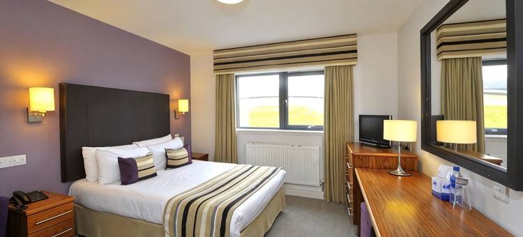 斯特灵庭院酒店(Stirling Court Hotel)图片