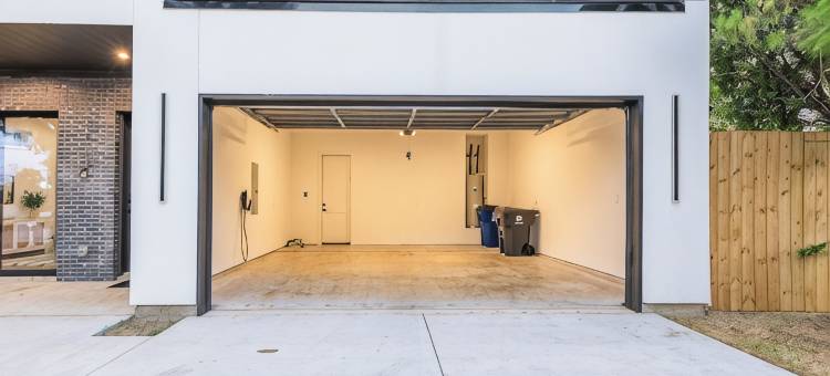 达拉斯市中心漂亮、舒适、现代四卧度假屋(Beautiful, Cozy, Contemporary 4BR near Downtown Dallas)图片