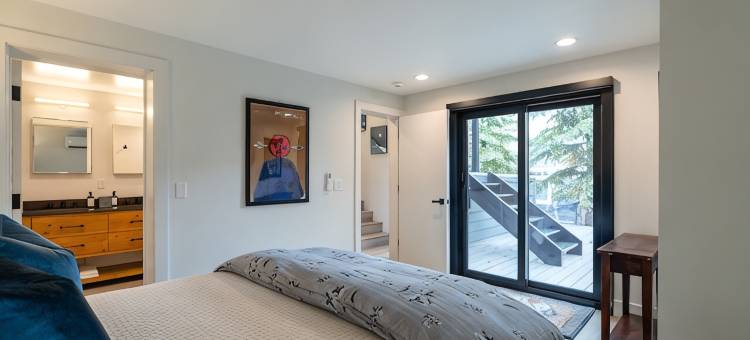 老城区中心步行可达滑雪缆车新近翻新度假屋(2号单元)(Newly Remodeled Home in the Heart of OLD TOWN. Walk to lifts! Unit 2)图片