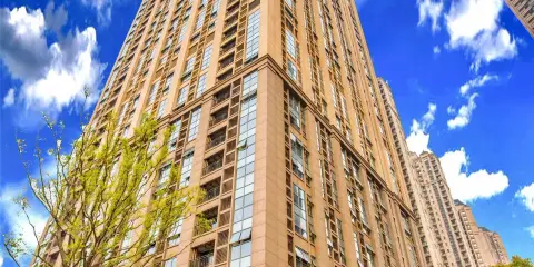 武漢逸米閣創意酒店(光谷廣場楊家灣地鐵站店)