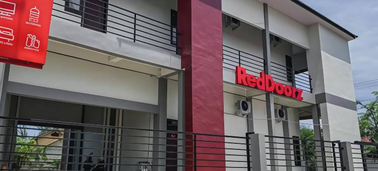 红多兹伊斯兰酒店-近希亚夸拉艾赫大学(RedDoorz Syariah Near Universitas Syiah Kuala Aceh)图片