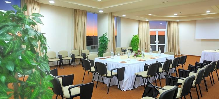 托泽尔艾尔姆哈迪酒店(El Mouradi Tozeur)图片