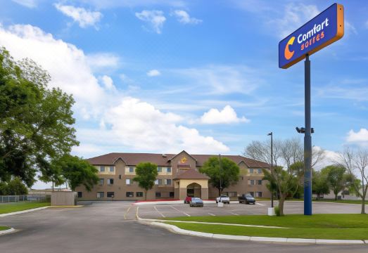 Comfort Suites Omaha East-Council Bluffs Hotel Overview