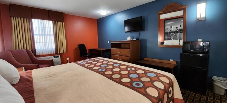 怀特霍尔速8酒店(Super 8 by Wyndham White Hall)图片