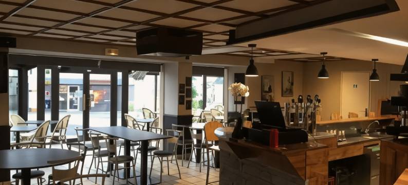 克里泽酒店(Hôtel le Cerizay)图片