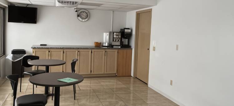 OYO 近魔鬼湖地区机场的魔鬼湖旅馆(Devils Lake Inn by OYO Near Devils Lake Regional Airport)图片