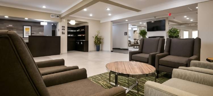 萨斯喀彻温堡贝斯特韦斯特优质套房酒店(Best Western Plus Fort Saskatchewan Inn  Suites)图片
