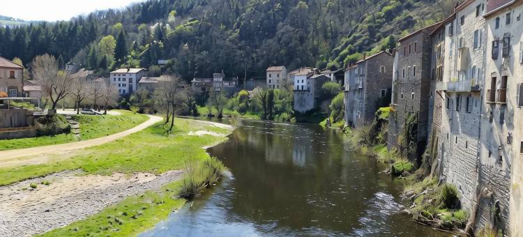 拉武特希亚克阿列河谷 VVF 度假园区(Vvf les Gorges de l'Allier)图片