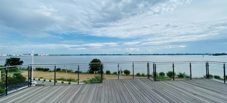 布兰肯尼斯海滨别墅(Homaris Strandhaus Blankenese)图片