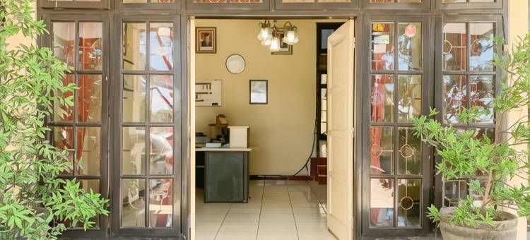 RedDoorz Syariah at Flamboyan Indah Kuningan图片