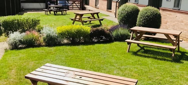 艾斯利普伍尔派克旅馆(The Woolpack Inn Islip)图片