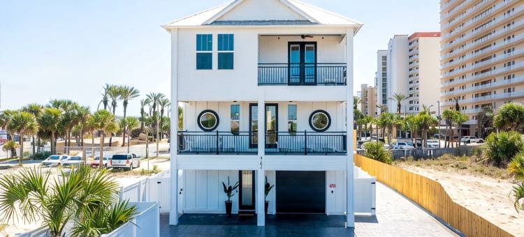 萨法里街度假屋 - 距海滩仅数步！两套一价！可住16人！(Safari Street Stay - Steps 2 Beach! 2 units for 1 price! Sleep 16!)图片