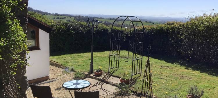 拉德洛附近可供两人的美丽静谧乡村民宿，享有壮丽景观(Beautiful and Quiet Rural hideaway for two near Ludlow with stunning views)图片