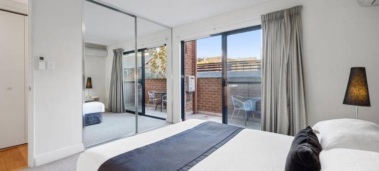 公园巷公寓(Parklane Apartments)图片
