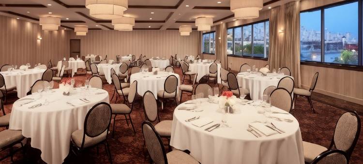 路易斯维尔河滨喜来登酒店(Sheraton Louisville Riverside Hotel)图片