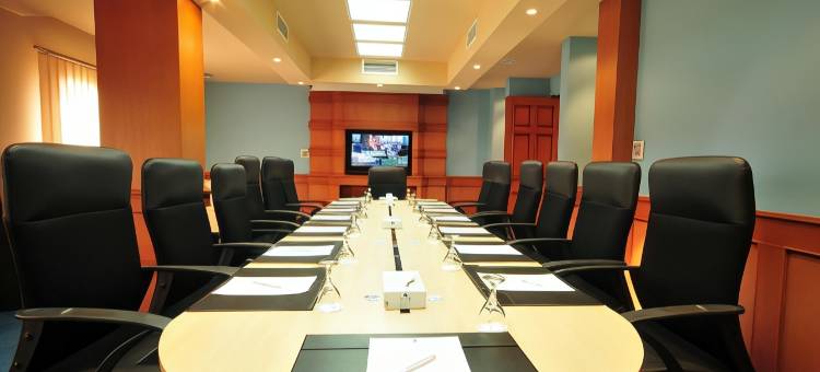 塔拉湾滨海广场酒店(Marina Plaza Hotel, Tala Bay)图片