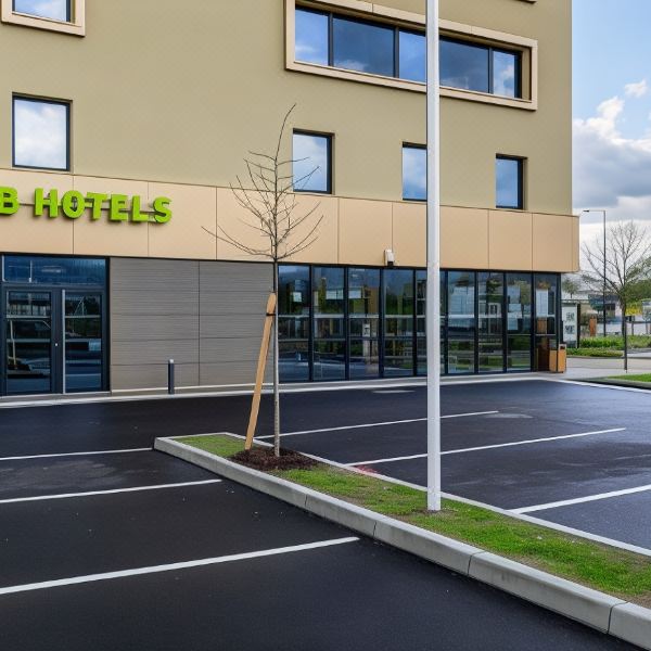 阿尔萨斯塞莱斯塔住宿加早餐酒店(B&B Hotel Sélestat Centre-Alsace)图片