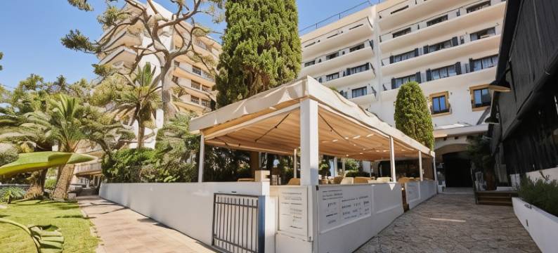 特利亚斯酒店(Hotel Trias)图片