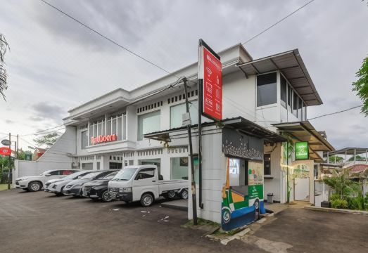 RedDoorz Syariah Near Taman Air Mancur Bogor Hotel Overview