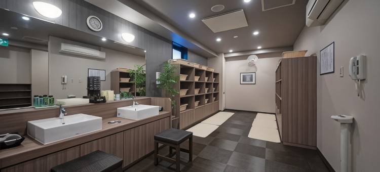 露樱酒店滨田站前店(Hotel Route-Inn Hamada Ekimae)图片