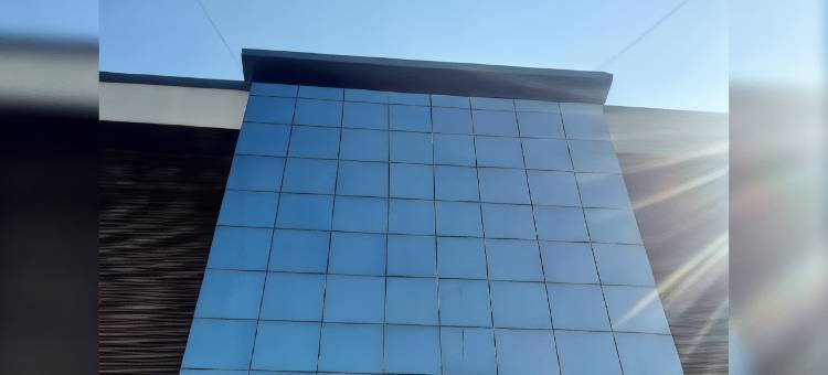 Hotel Red Chillee Restro图片