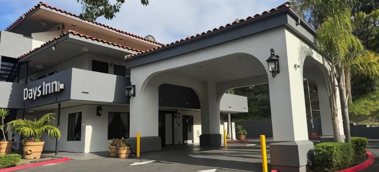 恩西尼塔斯月光海滩戴斯酒店(Days Inn by Wyndham Encinitas Moonlight Beach)图片