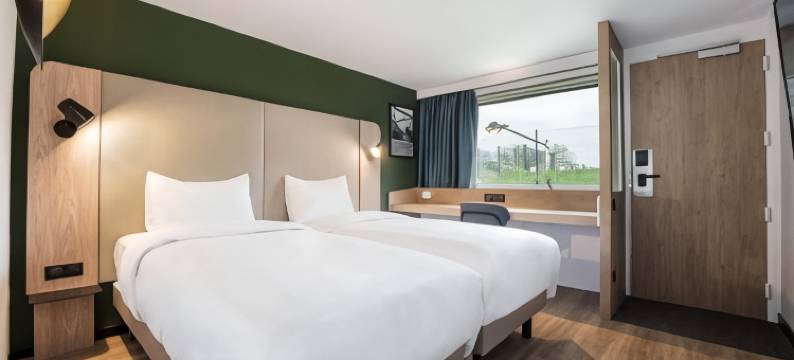 波尔多南佩萨克康铂酒店(Campanile Nature - Bordeaux Sud Pessac)图片