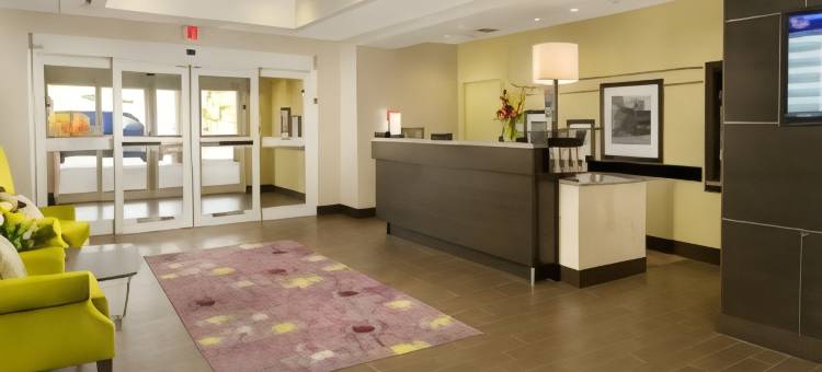 水牛城机场欢朋套房酒店(Hampton Inn & Suites Buffalo/Airport)图片