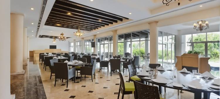 坎昆机场万怡酒店(Courtyard Cancun Airport)图片