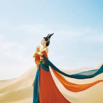 青海西宁+青海湖+茶卡盐湖+门源+祁连+张掖+敦煌+鸣沙山月牙泉+莫高窟8日7晚跟团游