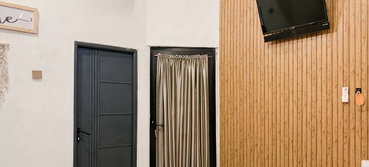 RedDoorz at Villa Zea Sayangheulang Garut图片
