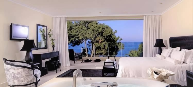 奥特弗布鲁卡普西斯埃利特度假村(Out of the Blue Resort & Spa)图片