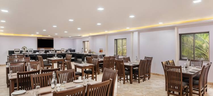 巴达米巴纳斯里斯特尔灵酒店(Sterling Banashree Badami)图片
