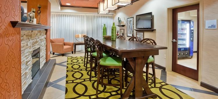 Holiday Inn Express 桃树角 - 诺克罗斯(Holiday Inn Express Peachtree Corners-Norcross)图片