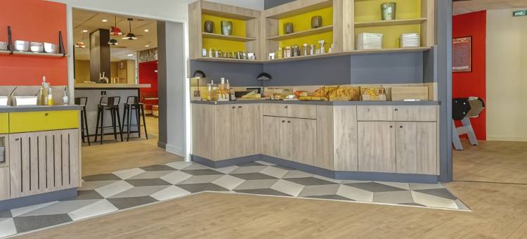 宜必思绍莱酒店(Ibis Cholet)图片