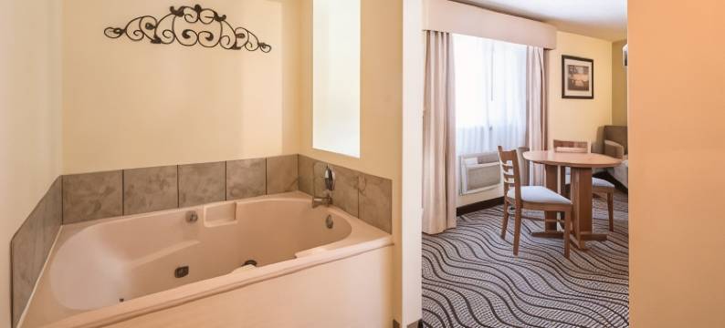 科达伦凯艺套房酒店(Quality Inn & Suites Coeur d'Alene)图片