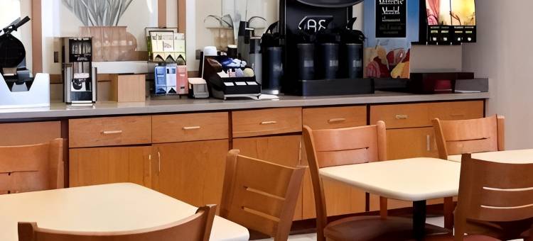 坎图万枫套房酒店(Fairfield Inn & Suites Canton)图片