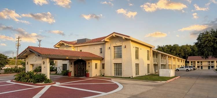 纳科多奇斯大学附近美吟酒店(Baymont by Wyndham Nacogdoches Near University)图片