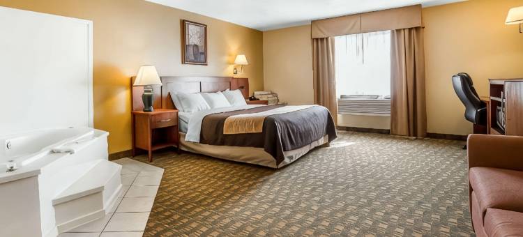 菲尔莫尔 I-15 凯艺套房酒店(Quality Inn & Suites Fillmore I-15)图片