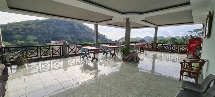 下拉布安日出酒店(Sunrise Hotel Labuan Bajo)图片