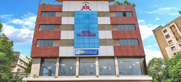 缤旅拉赫南达尼公寓(FabHotel Rajnandani Residency)图片