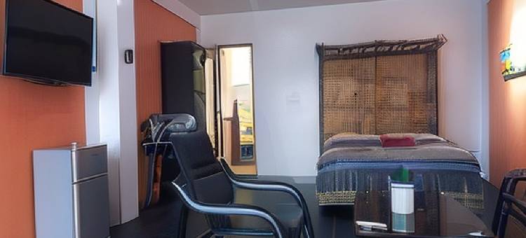 位于卡莫特斯群岛的2卧室别墅-50平方米|带1个独立浴室(Blue Pagoda Rooms)图片