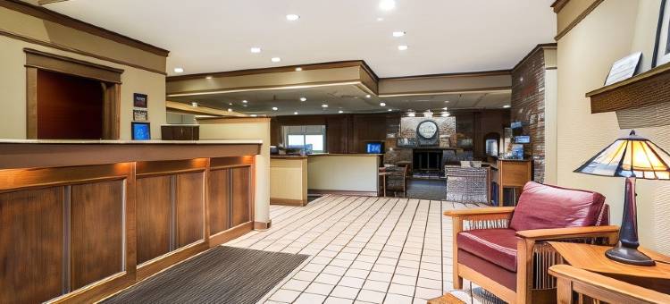 大学区凯隆套房酒店(Clarion Inn & Suites - University Area)图片