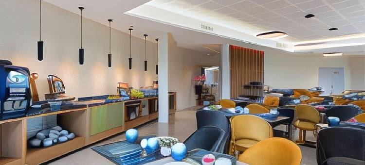 巴黎 - 罗斯尼的Brit Hotel Privilège(Brit Hotel Privilège Paris Rosny-Sous-Bois)图片
