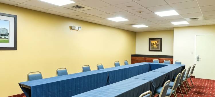 多佛尔美茵斯坦套房酒店(Mainstay Suites Dover)图片