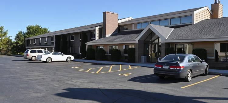 普利茅斯美吟温德姆酒店(AmericInn by Wyndham Plymouth)图片