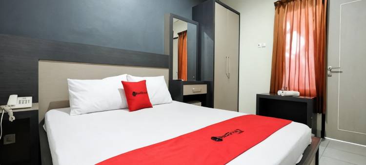 RedDoorz near Rita Super Mall Purwokerto 3图片