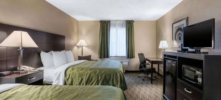 德梅因品质酒店及套房-默尔海路(Quality Inn & Suites des Moines - Merle Hay Road)图片