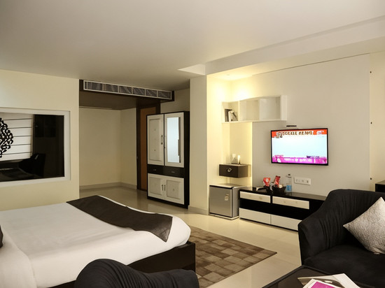 王国酒店及餐厅